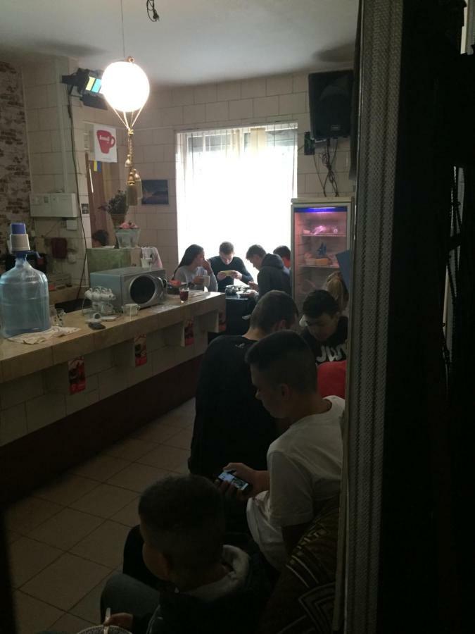 Hostel -Hotel Granat Rivne City מראה חיצוני תמונה